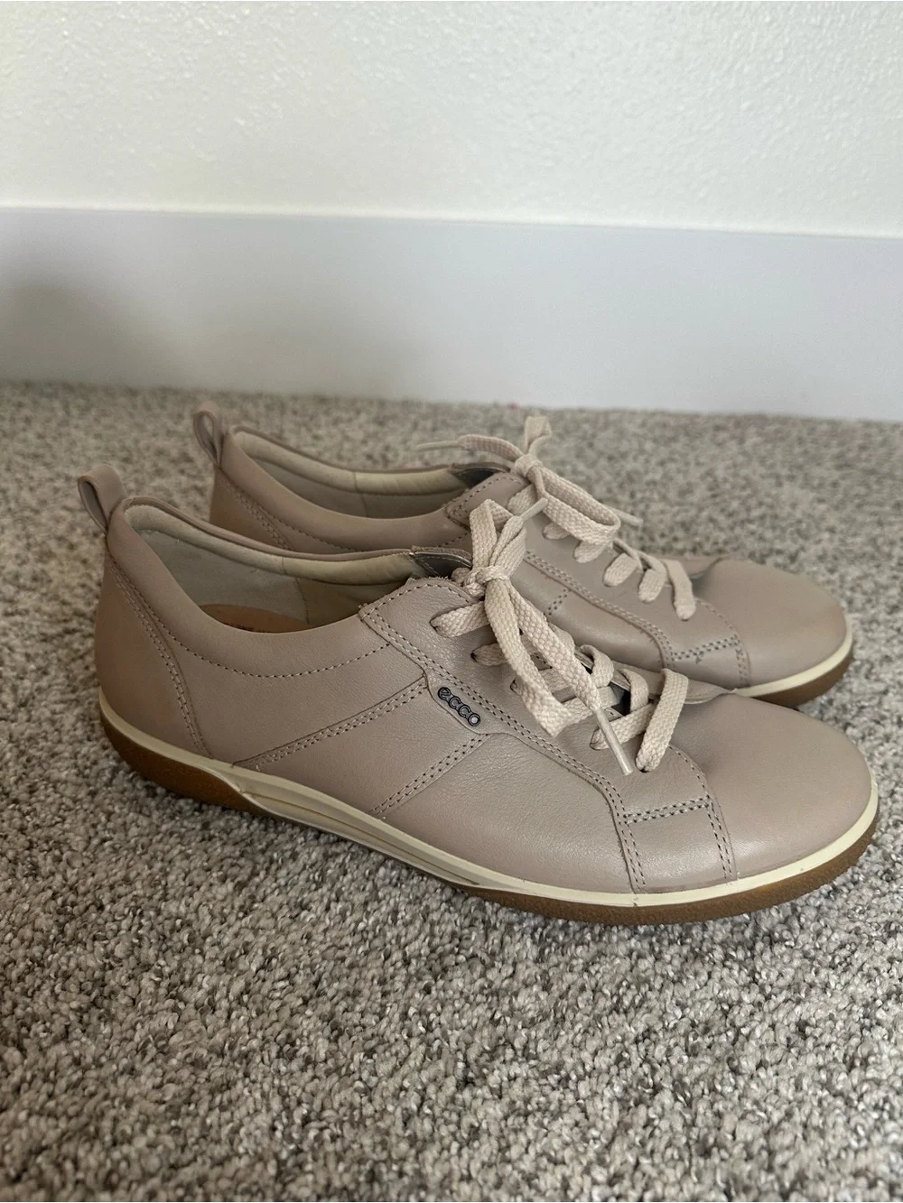 Ecco Women's Lace-Up Sneakers in Light Taupe